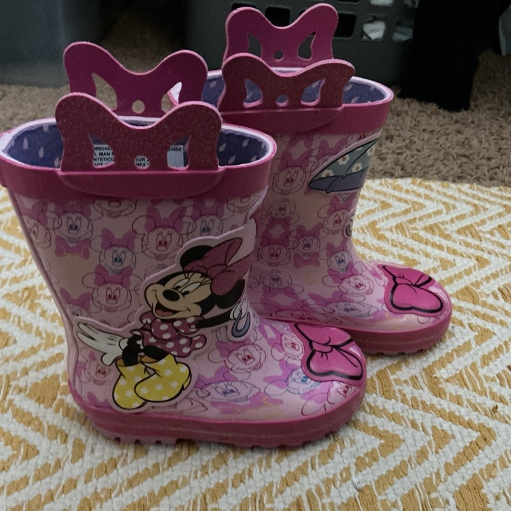 Pink Minnie Mouse Rain Boots